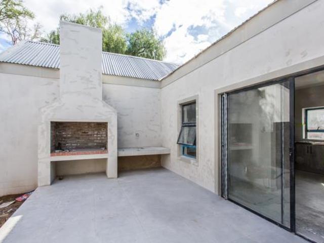 House for rent in Oudtshoorn Local Municipality, Garden Route District Municipality