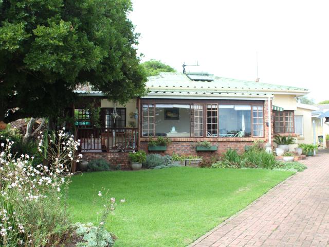 House for sale in Bushmans River Mouth, Eastern Cape