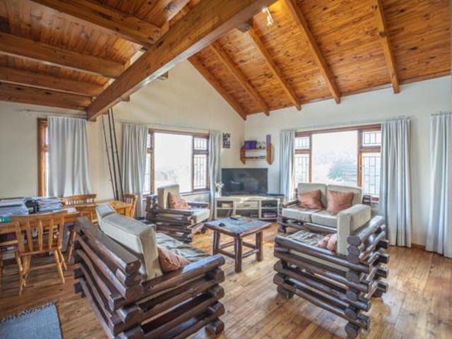 House for sale in Bushmans River Mouth, Eastern Cape
