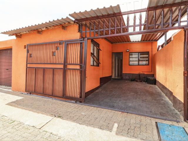 House for sale in Vosloorus, Gauteng
