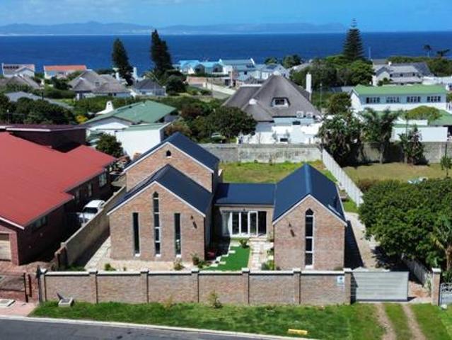 House for sale in Rietpoel, Theewaterskloof Local Municipality