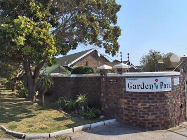 Townhouse for sale in Port Elizabeth, Eastern Cape
