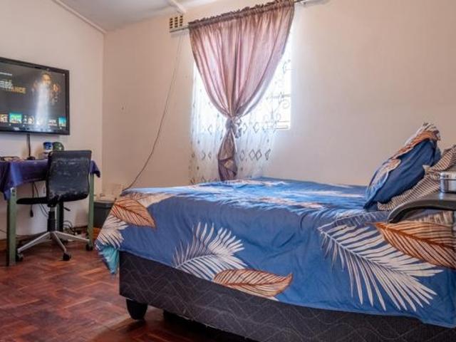 House for sale in Cape Town, Western Cape