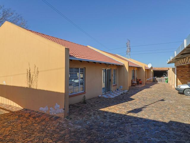 House for sale in Nooitgedacht, Gauteng