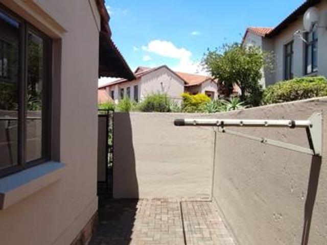 House for rent in North West