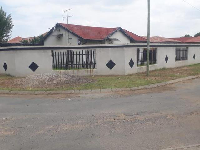 House for sale in Oranjeville, Free State