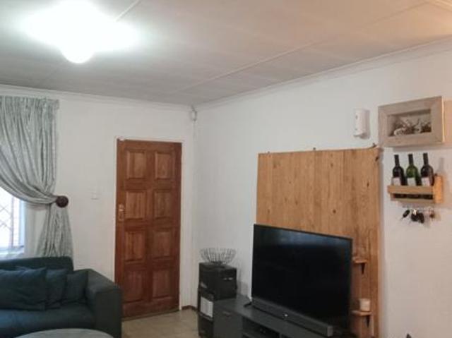 House for rent in West Rand Garden estates, Westonaria Local Municipality