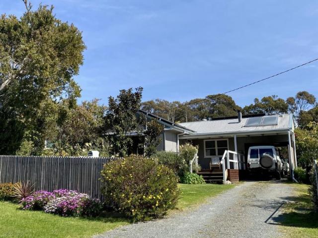 House for sale in Lake Tyers Beach, Shire of East Gippsland