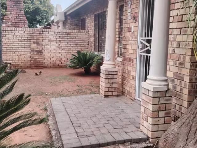 House for rent in Langenhovenpark, Bloemfontein