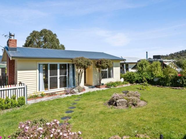 House for rent in Lawitta, Derwent Valley