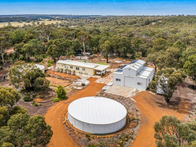 House for sale in Lower Chittering, Shire Of Chittering