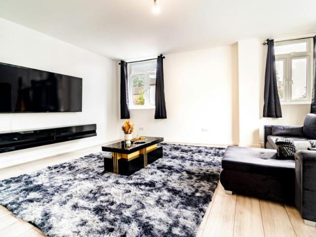 House for rent in Spring Park, Luton