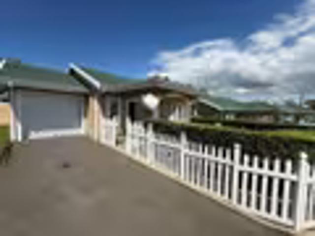 House for sale in Mt Edgecombe, Kwazulu-natal