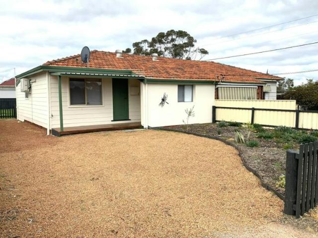 House for sale in Narembeen, Shire Of Narembeen