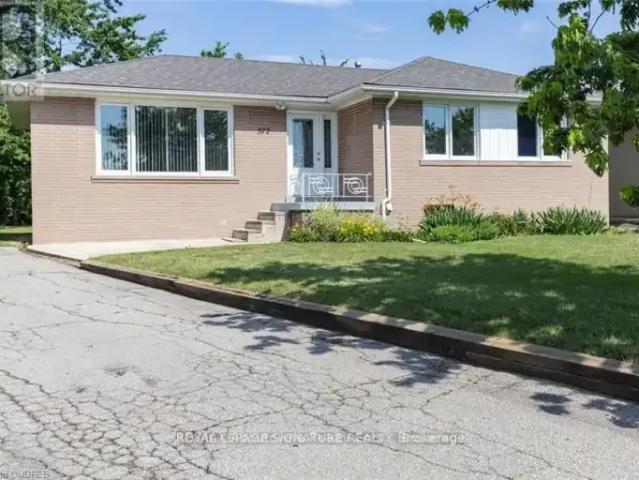 House for rent in Oakville, Ontario