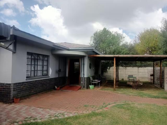 House for sale in Odendaalsrus, Matjhabeng Local Municipality