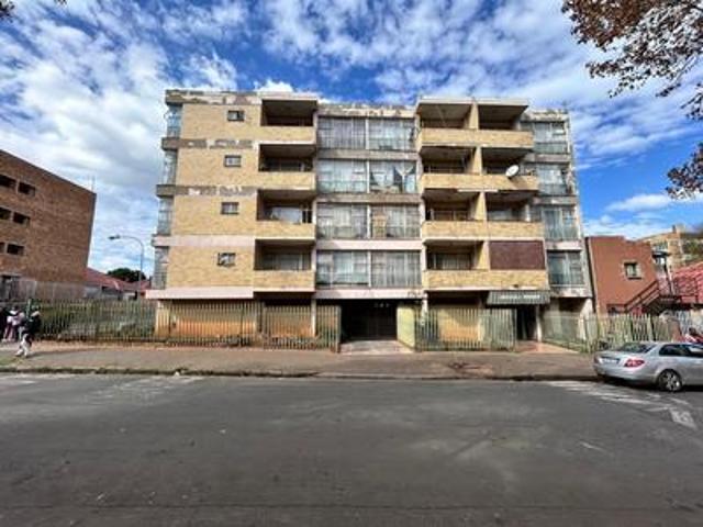 Apartment for sale in Johannesburg, Central