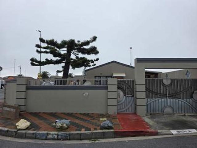 House for sale in Khayelitsha, Western Cape