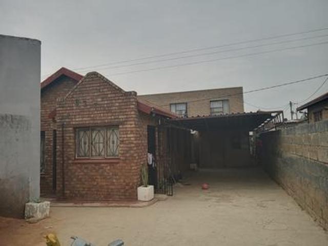 House for sale in Ebony Park House for sale in Ebony Park