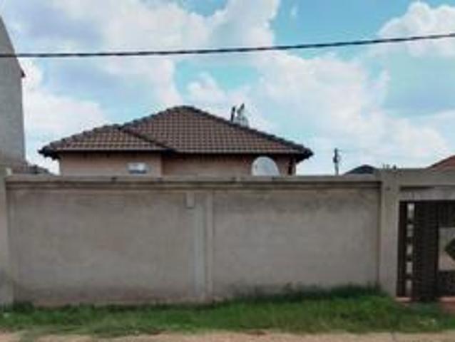 House for sale in Vosloorus, Gauteng