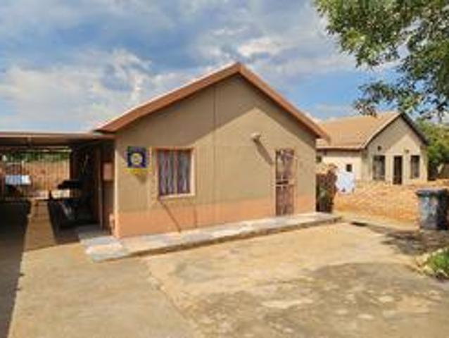 House for sale in Waterkloof, Gauteng