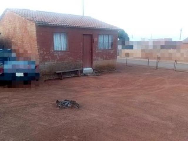 House for sale in Mohlakeng, Gauteng