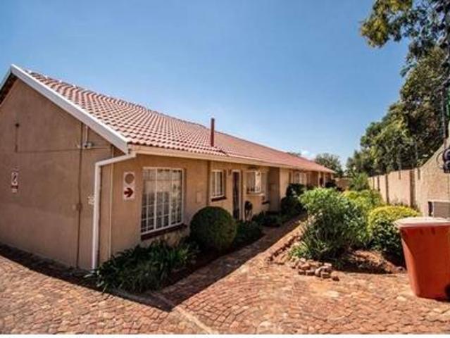 Townhouse for sale in Ekurhuleni, Gauteng