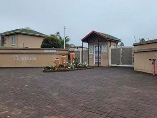 Townhouse for sale in Ekurhuleni, Gauteng