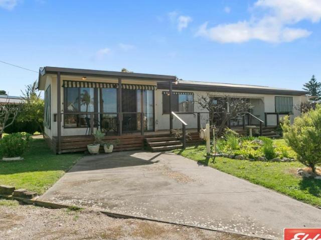 House for sale in Port Vincent, Yorke Peninsula Council