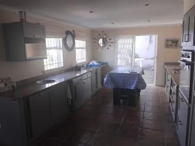House for sale in Quigney, East London