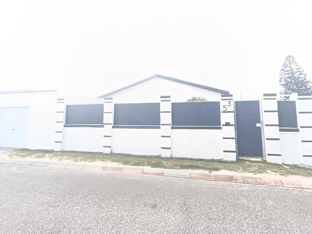 House for rent in Mitchells Plain, Western Cape