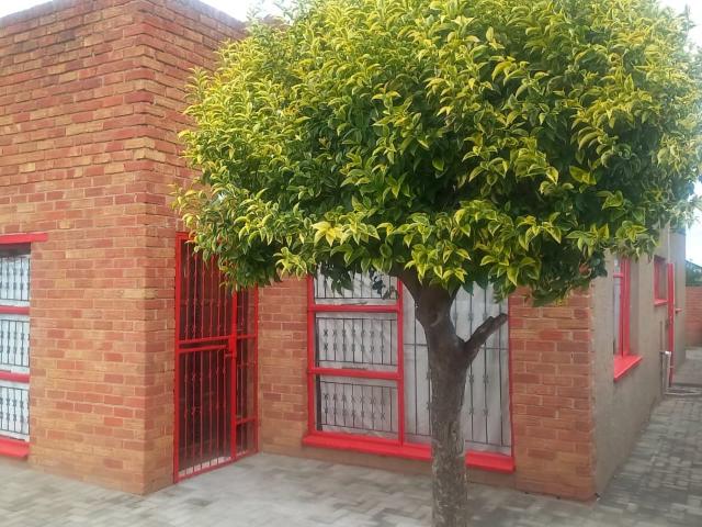 House for rent in Mitchells Plain, Western Cape