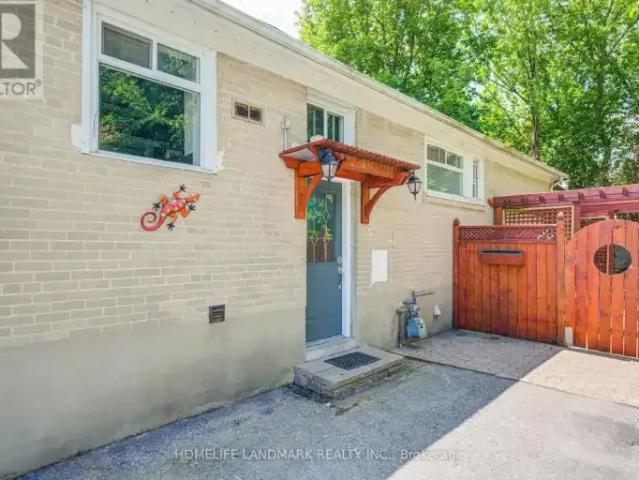 House for rent in Richmond Hill, Golden Horseshoe