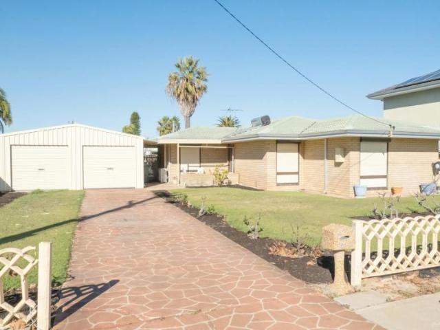 House for sale in Rockingham, City of Rockingham