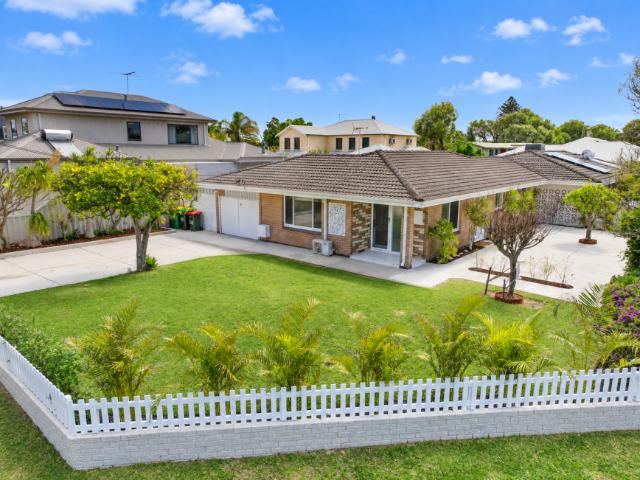 House for sale in Rockingham, City of Rockingham