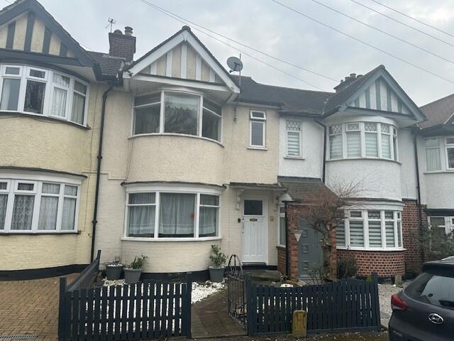 House for sale in Ruislip, Eastcote