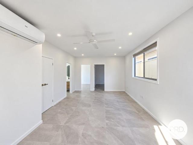 House for rent in Sadleir, Sydney
