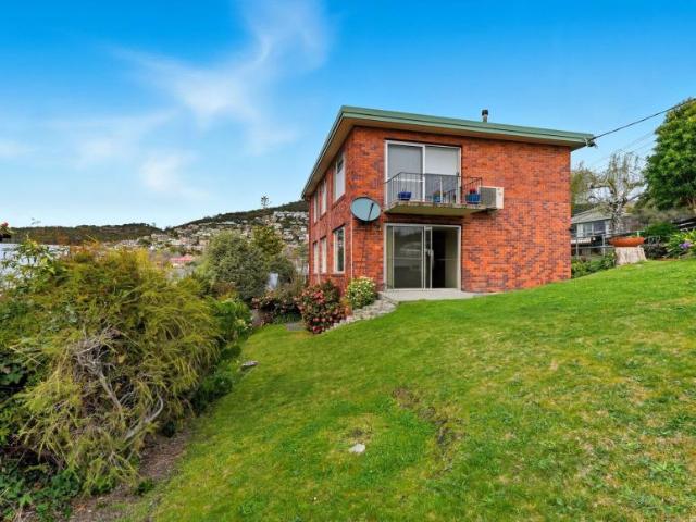 House for rent in Lower Sandy Bay, Hobart