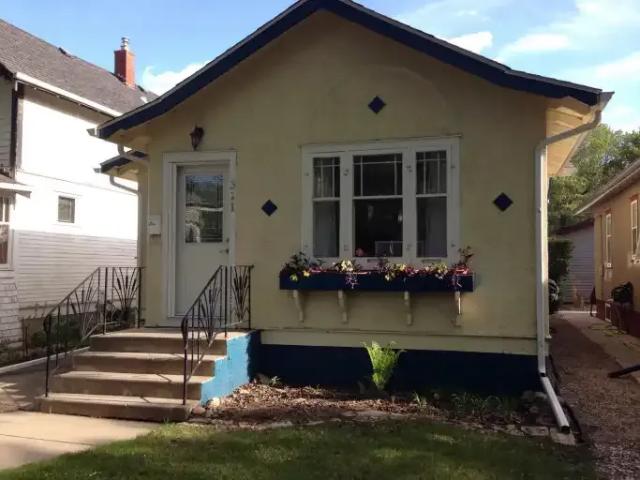 House for rent in Caswell Hill, Saskatoon