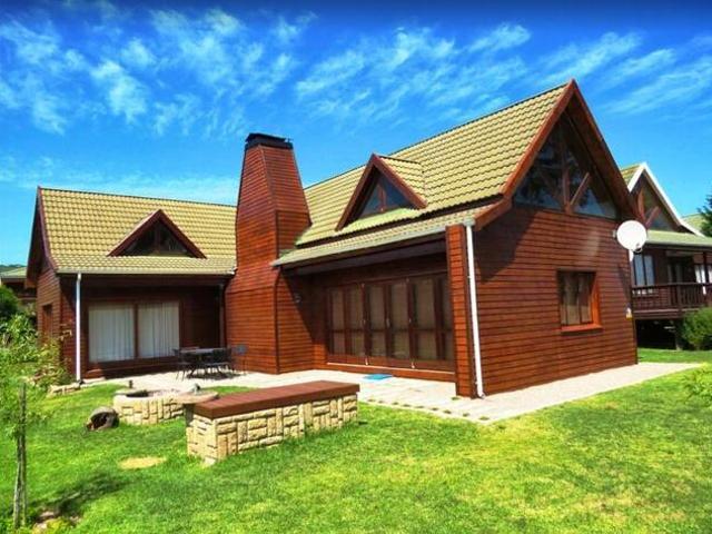 House for sale in Groot Brak Rivier, Western Cape