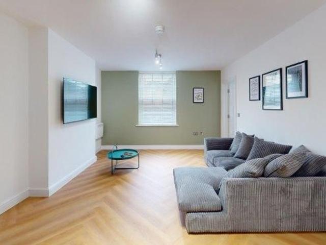 Room for rent in New Normanton, East Midlands