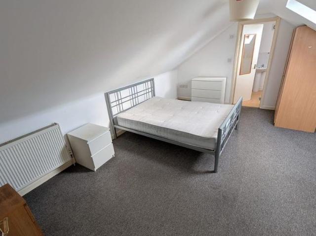 Room for rent in Brompton, Gillingham