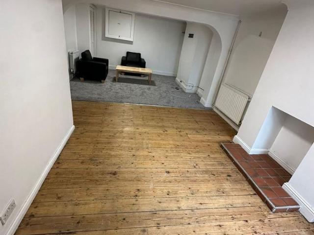 Room for rent in Brompton, Gillingham
