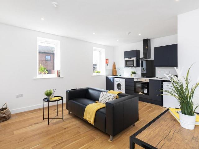 Room for rent in Hyde Park, West Yorkshire