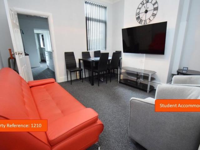 Room for rent in Stoke, Stoke-on-Trent