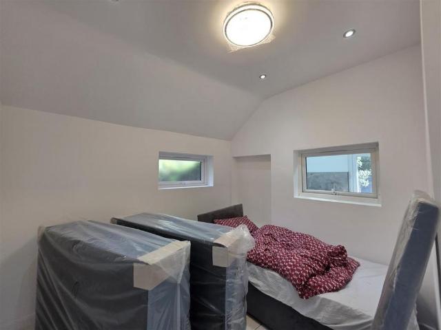 Room for rent in Eastcote Village, Greater London