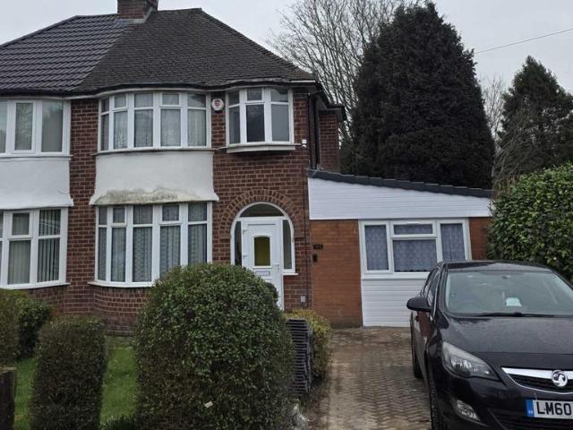 Room for rent in Rednal, West Midlands