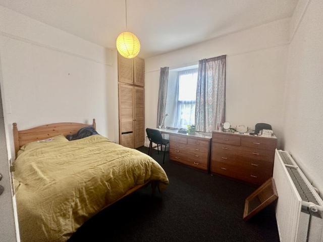 Room for rent in Pennycomequick, Plymouth