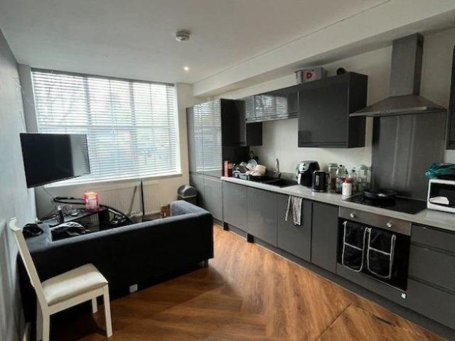 Room for rent in Elmfield, Leicestershire