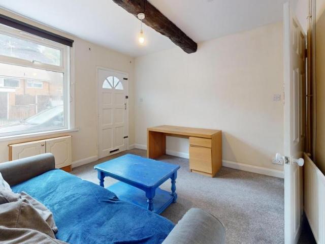 Room for rent in Elmfield, Leicestershire